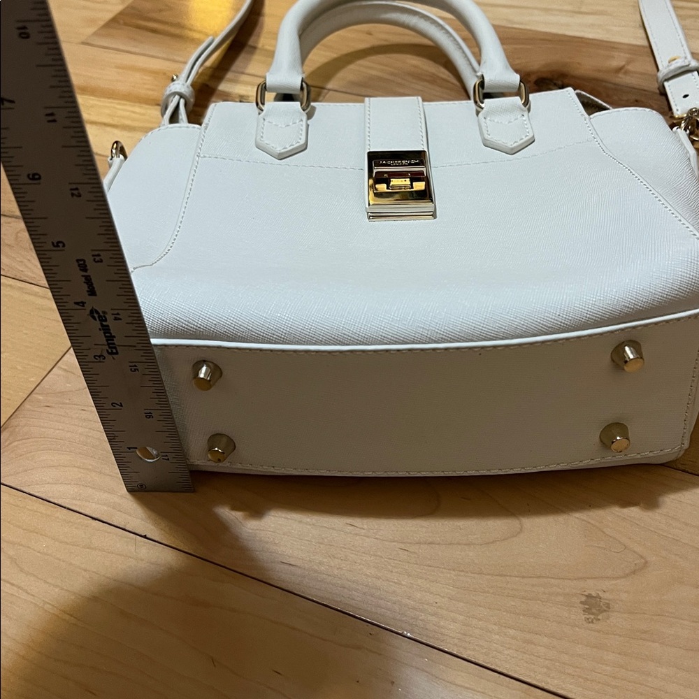 Chic Jack French London Crossbody Bag with Gold Accents - Picture 5 of 17